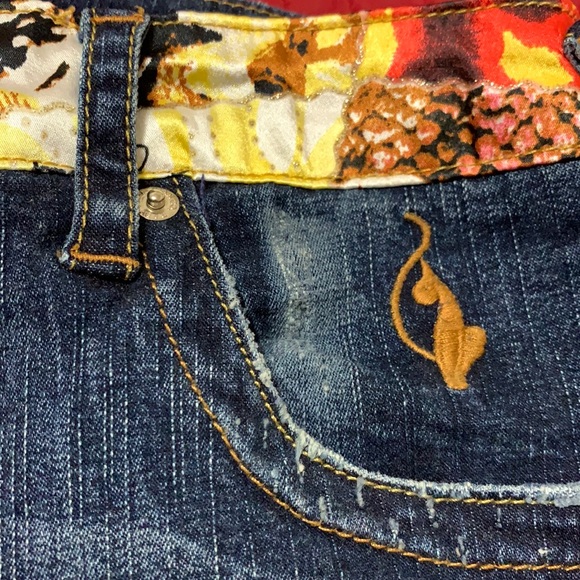 Baby Phat Embellished Bermuda shorts NWOT - Picture 4 of 9